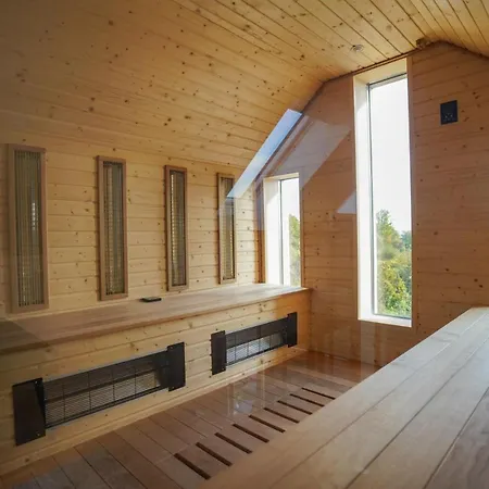 Villa Welcome House