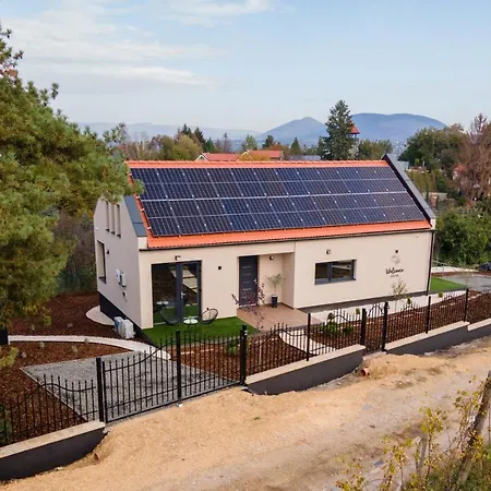 Welcome House ヴィラ エゲル