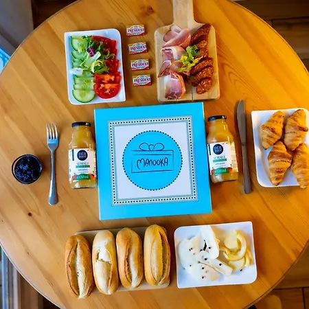 Welcome House * エゲル