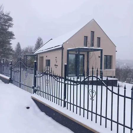 וילה Welcome House אגר